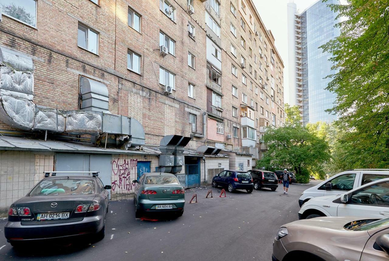 L3-82 Main Street- Modern New Three 3 Separate 3Bedrooms 100 M2 - Central Location, Metro Palace Of Sports - Gulliver Mall, Arena City Киев Екстериор снимка