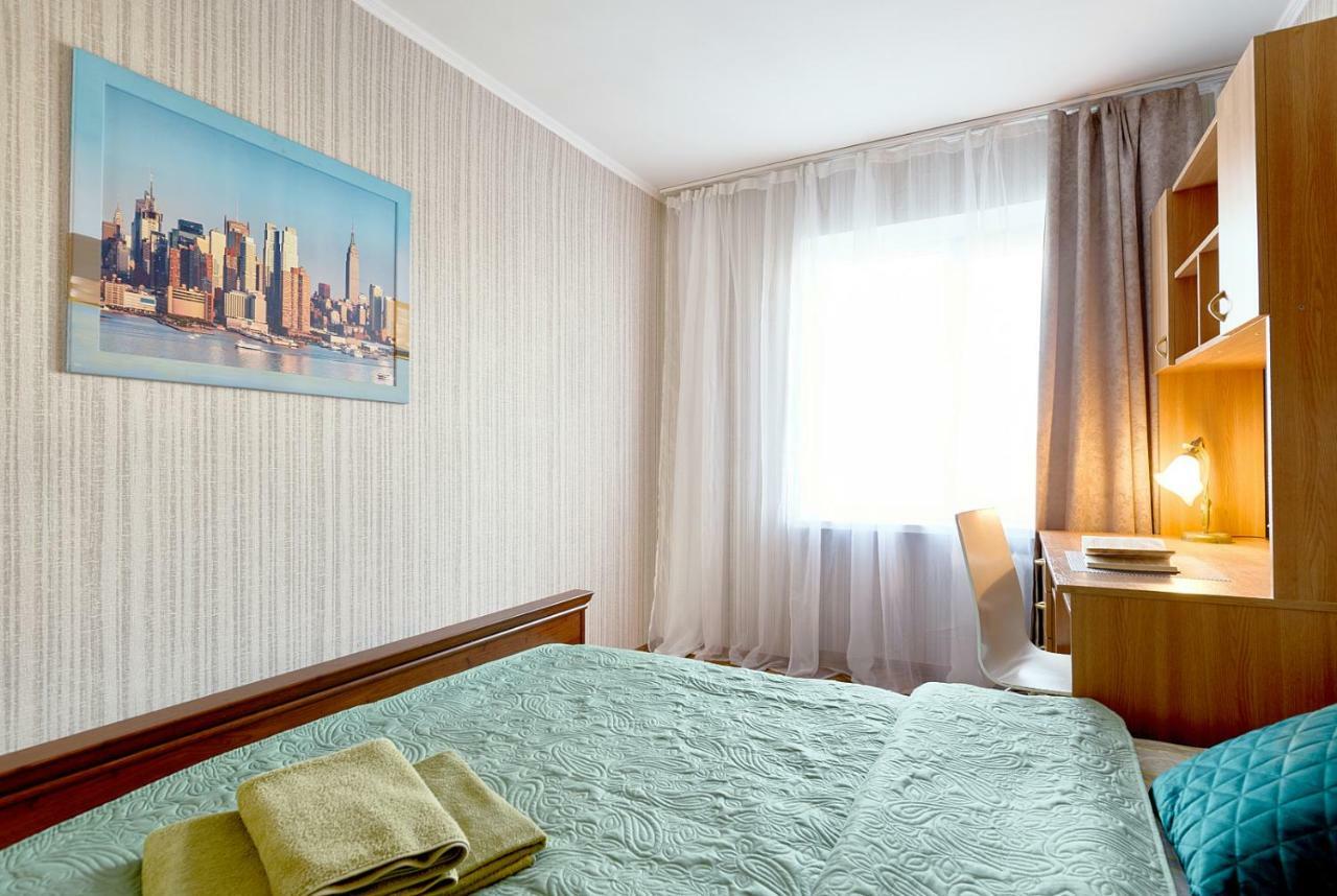 L3-82 Main Street- Modern New Three 3 Separate 3Bedrooms 100 M2 - Central Location, Metro Palace Of Sports - Gulliver Mall, Arena City Киев Екстериор снимка