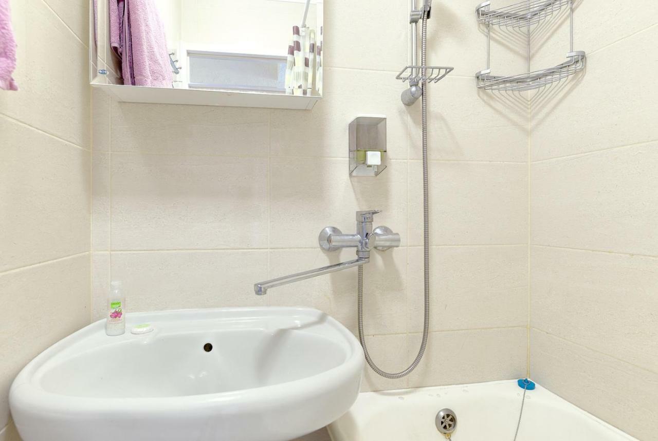 L3-82 Main Street- Modern New Three 3 Separate 3Bedrooms 100 M2 - Central Location, Metro Palace Of Sports - Gulliver Mall, Arena City Киев Екстериор снимка